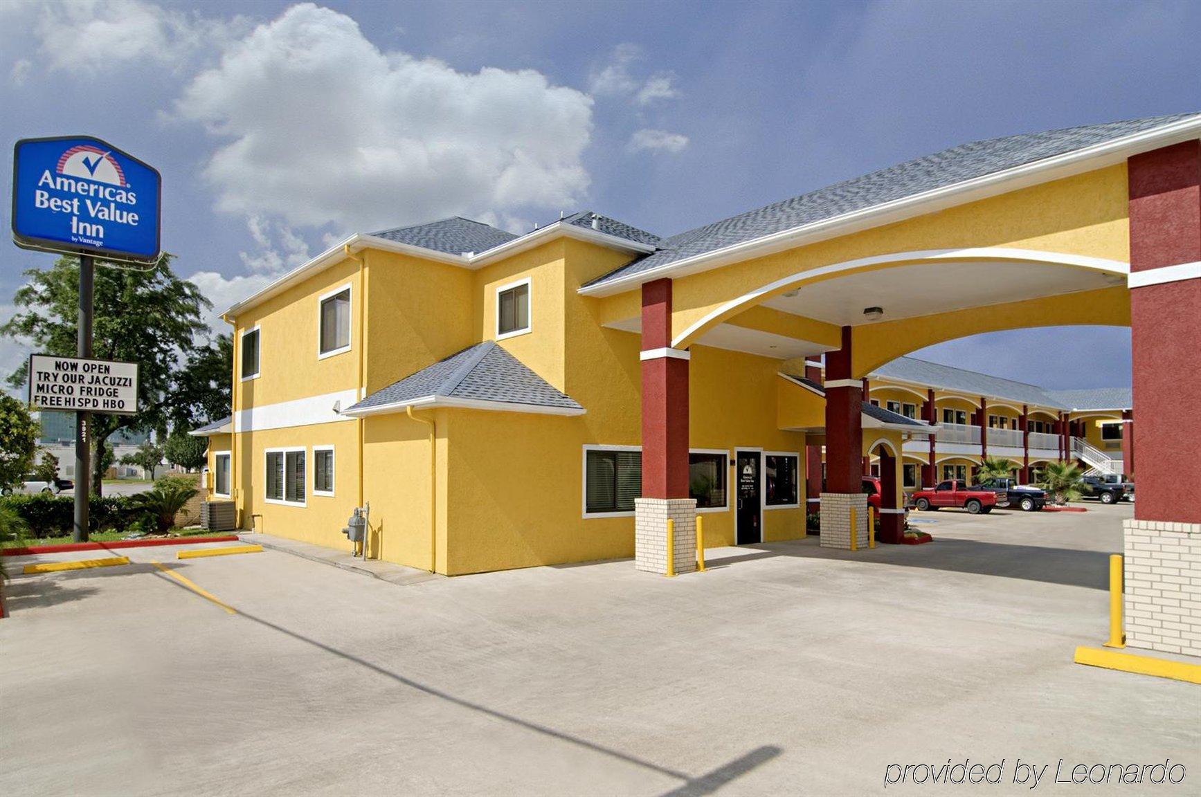 Americas Best Value Inn-Baytown Exterior photo